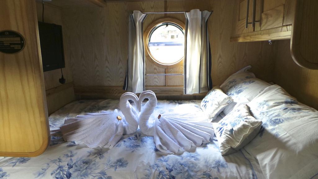 Houseboat Hotels Шефилд Стая снимка